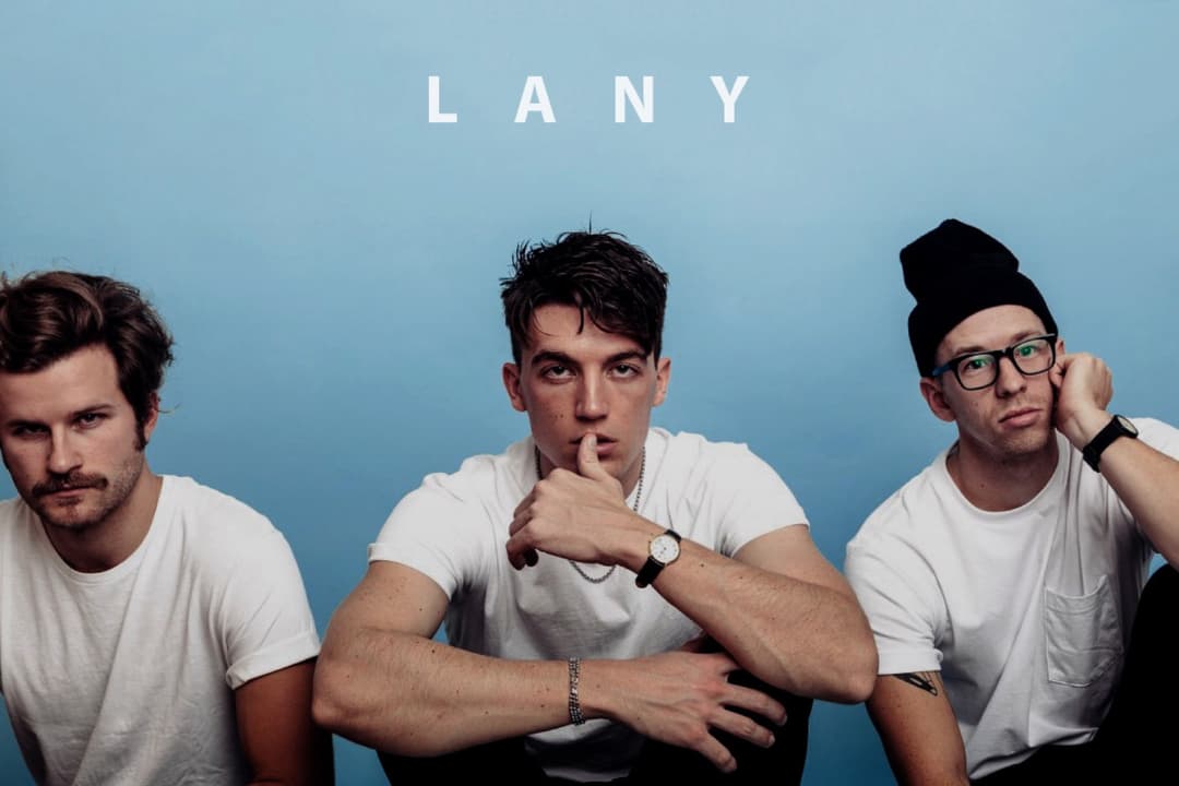 LANY, “Flowers On The Floor” 사진 5