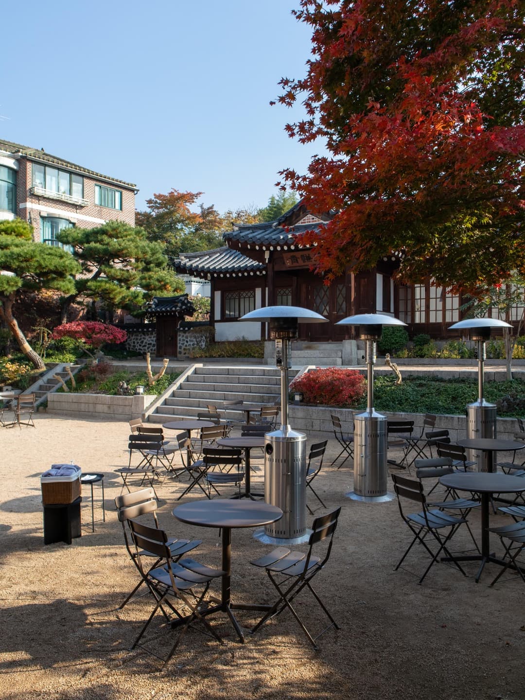 북촌, “로우루프” 사진 1