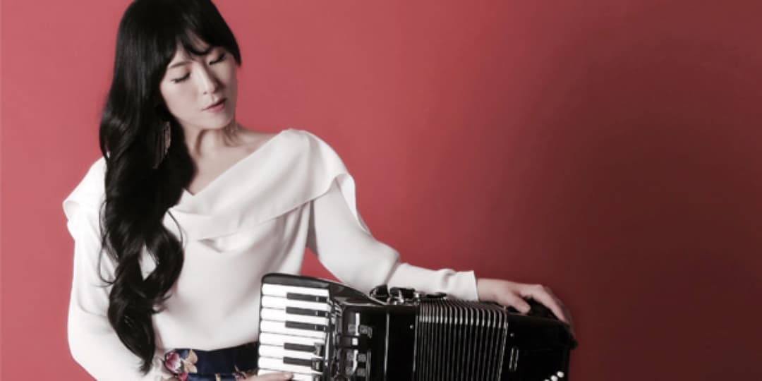 JéHee(제희), “On The Wind (Ethnic Project_Europe)” 사진 1