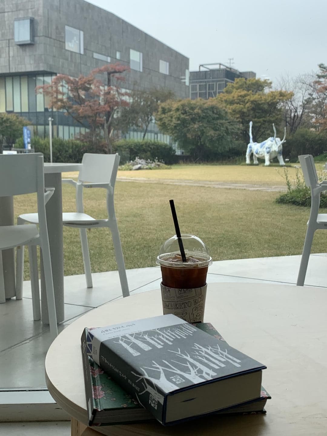 문발동, “미메시스 아트 뮤지엄 북카페” 사진 12